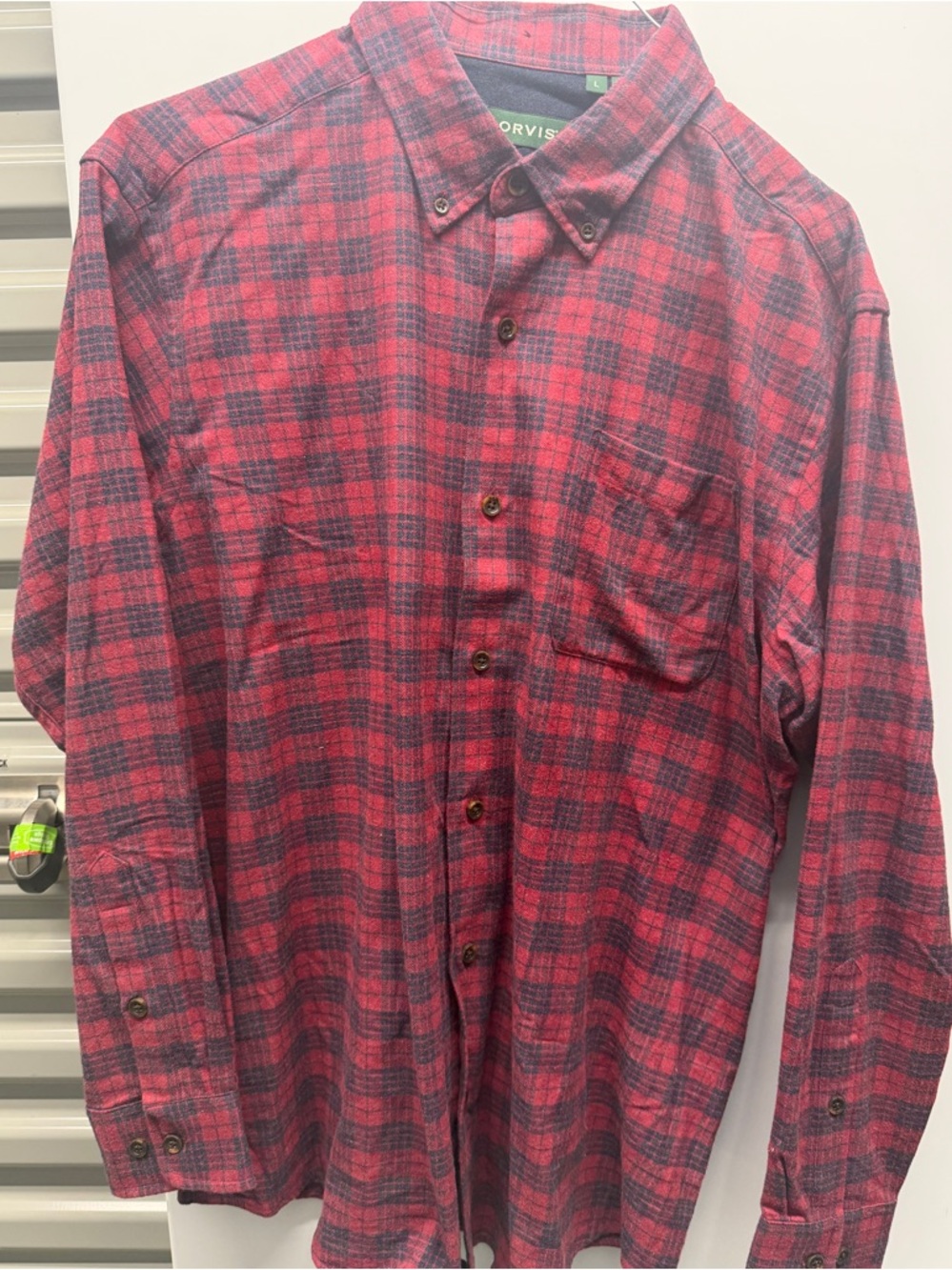 Orvis Flannel Shirt Men's large red Plaid Long Sleeve Button Up
